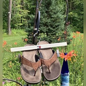 BROWN LEATHER FLIP FLOPS LEATHER SANDALS Cabela’s 2013 Sz 10